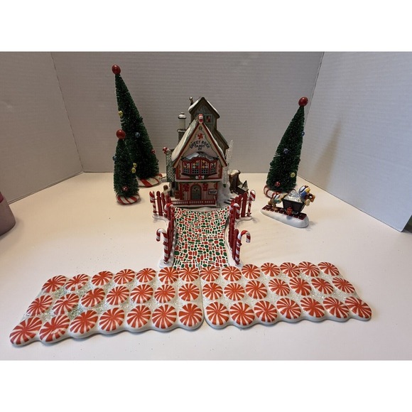 Department 56 Sweet Rock Candy Co Complete North Pole Series 56725 w Candy Road - Picture 10 of 16
